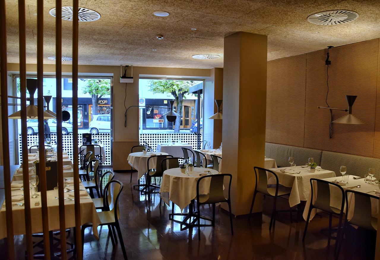 Hotel Yoldi Pamplona Bagian luar foto